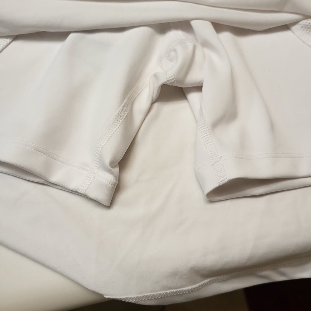 Nike white with light grey stripe skorts Size Large NWT - Picture 11 of 12